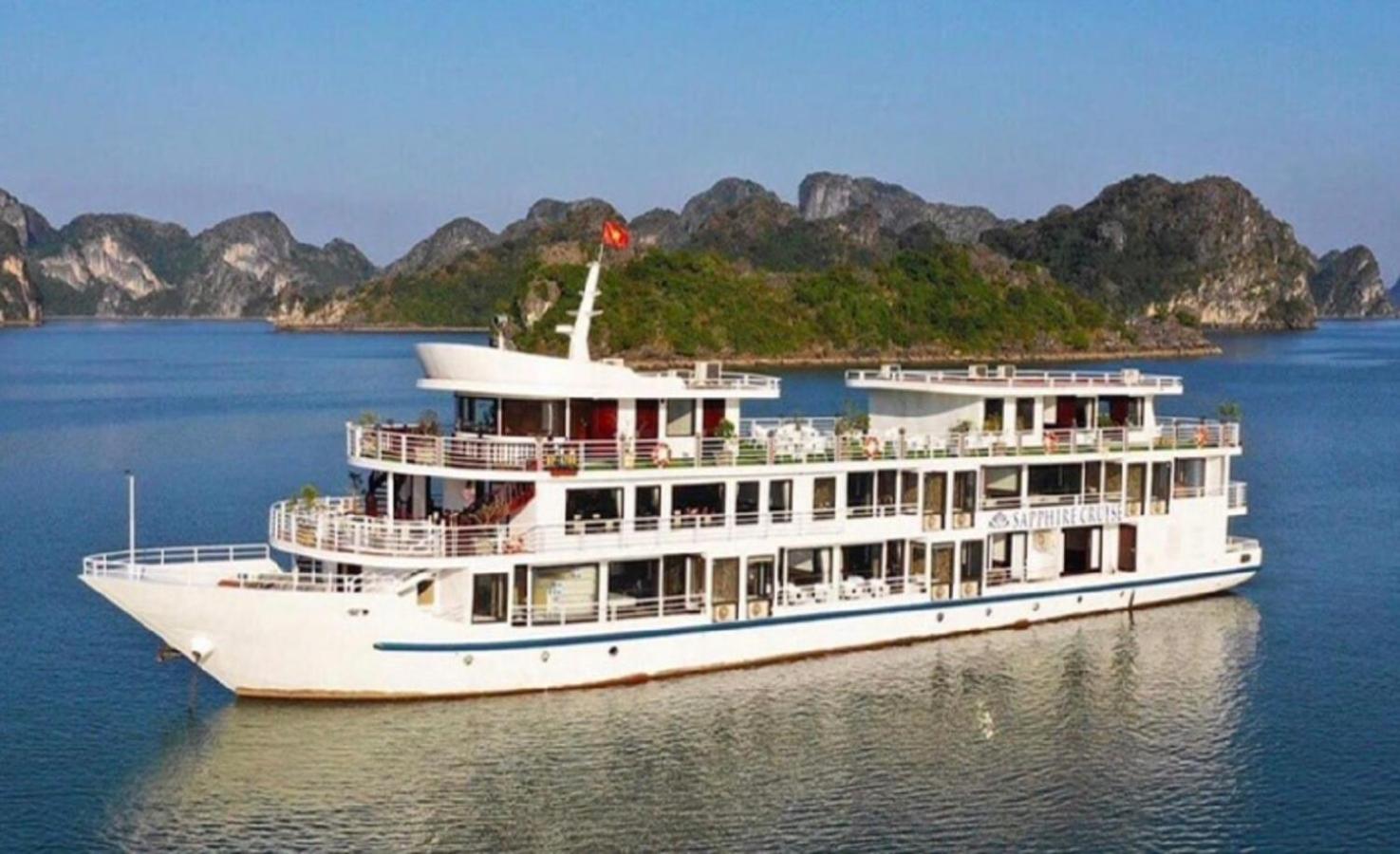 Halong Sapphire Cruises Hotel Ха Лонг Екстериор снимка