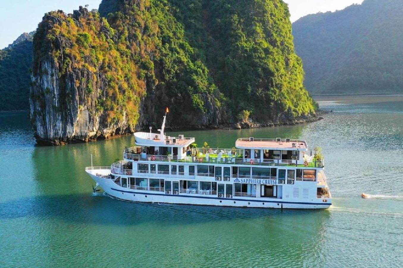 Halong Sapphire Cruises Hotel Ха Лонг Екстериор снимка