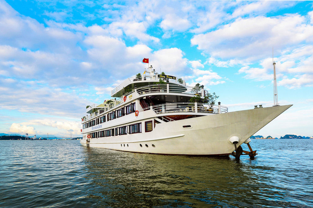 Halong Sapphire Cruises Hotel Ха Лонг Екстериор снимка