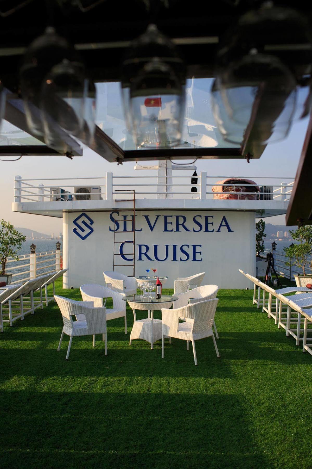 Halong Sapphire Cruises Hotel Ха Лонг Екстериор снимка
