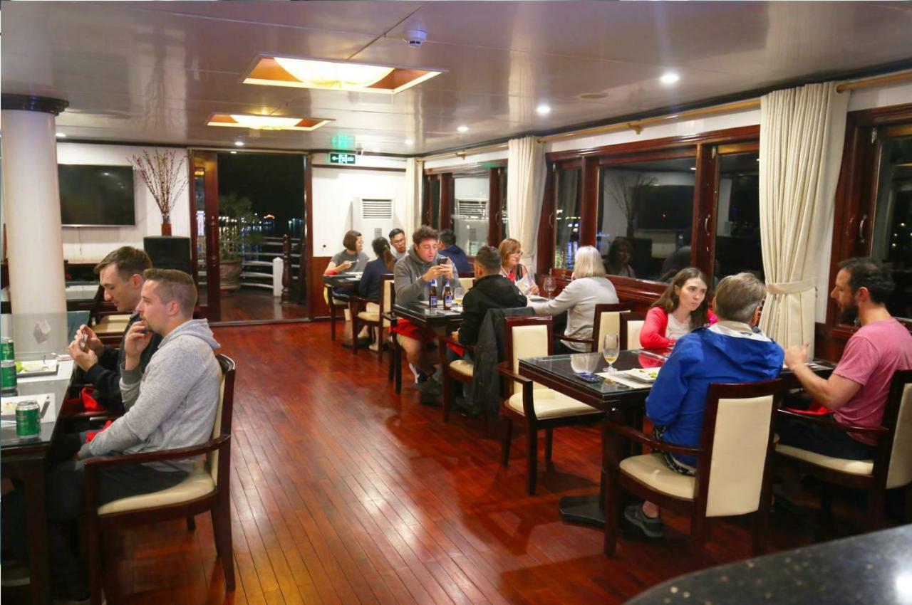 Halong Sapphire Cruises Hotel Ха Лонг Екстериор снимка
