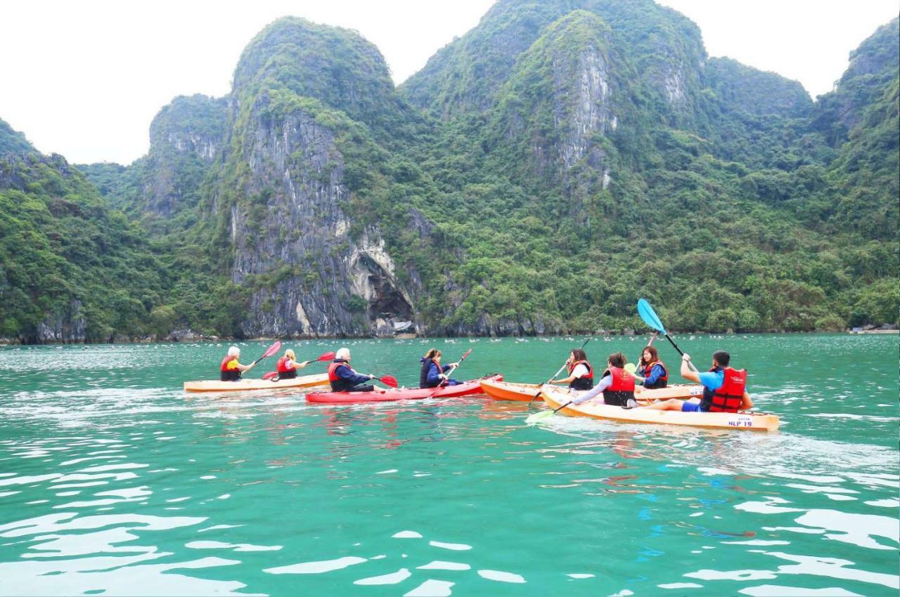 Halong Sapphire Cruises Hotel Ха Лонг Екстериор снимка