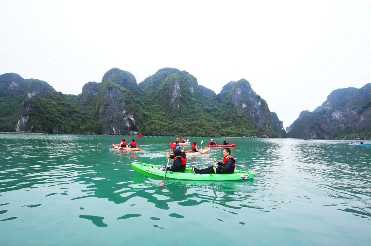 Halong Sapphire Cruises Hotel Ха Лонг Екстериор снимка