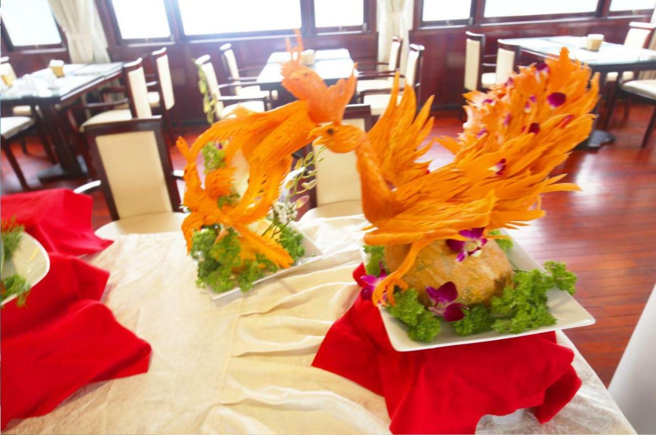 Halong Sapphire Cruises Hotel Ха Лонг Екстериор снимка